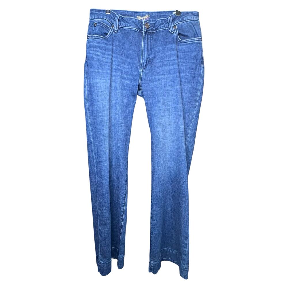 Wrangler Wide leg flare mid rise size 13/34